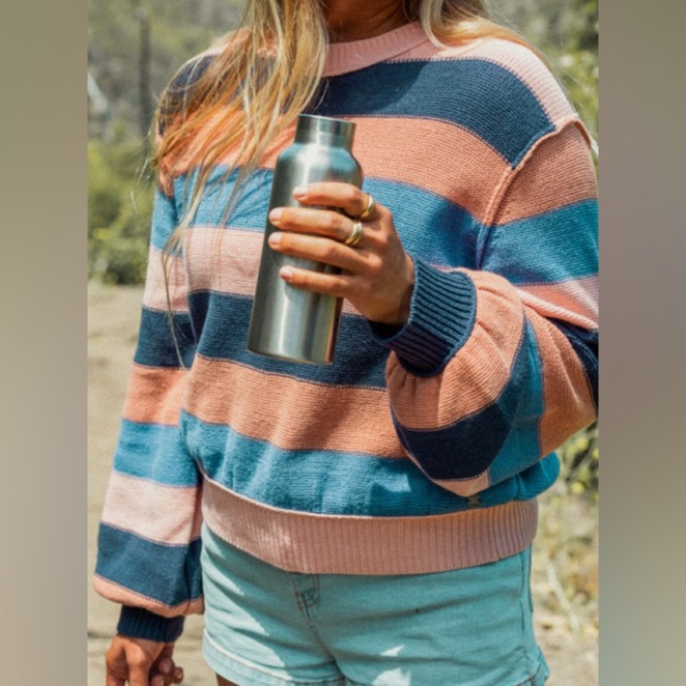 🍋2 for $10🍋 Roxy Loft Music Stripe Pullover Sweatshirt. Size Small.